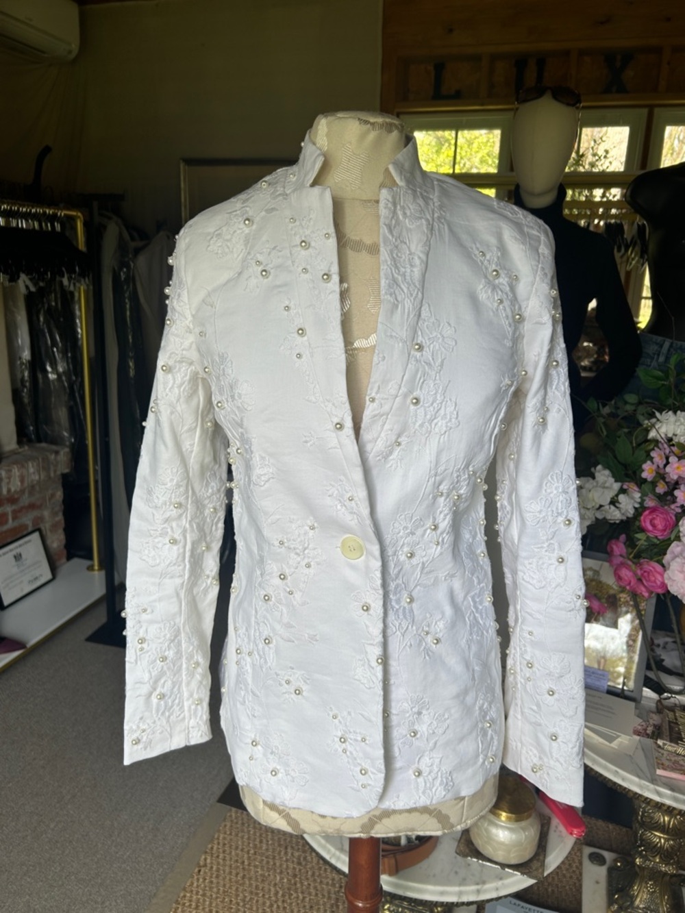 NWT Carlisle Bijou Embroidered Italian Pearl-Accent White Women's Blazer Jacket